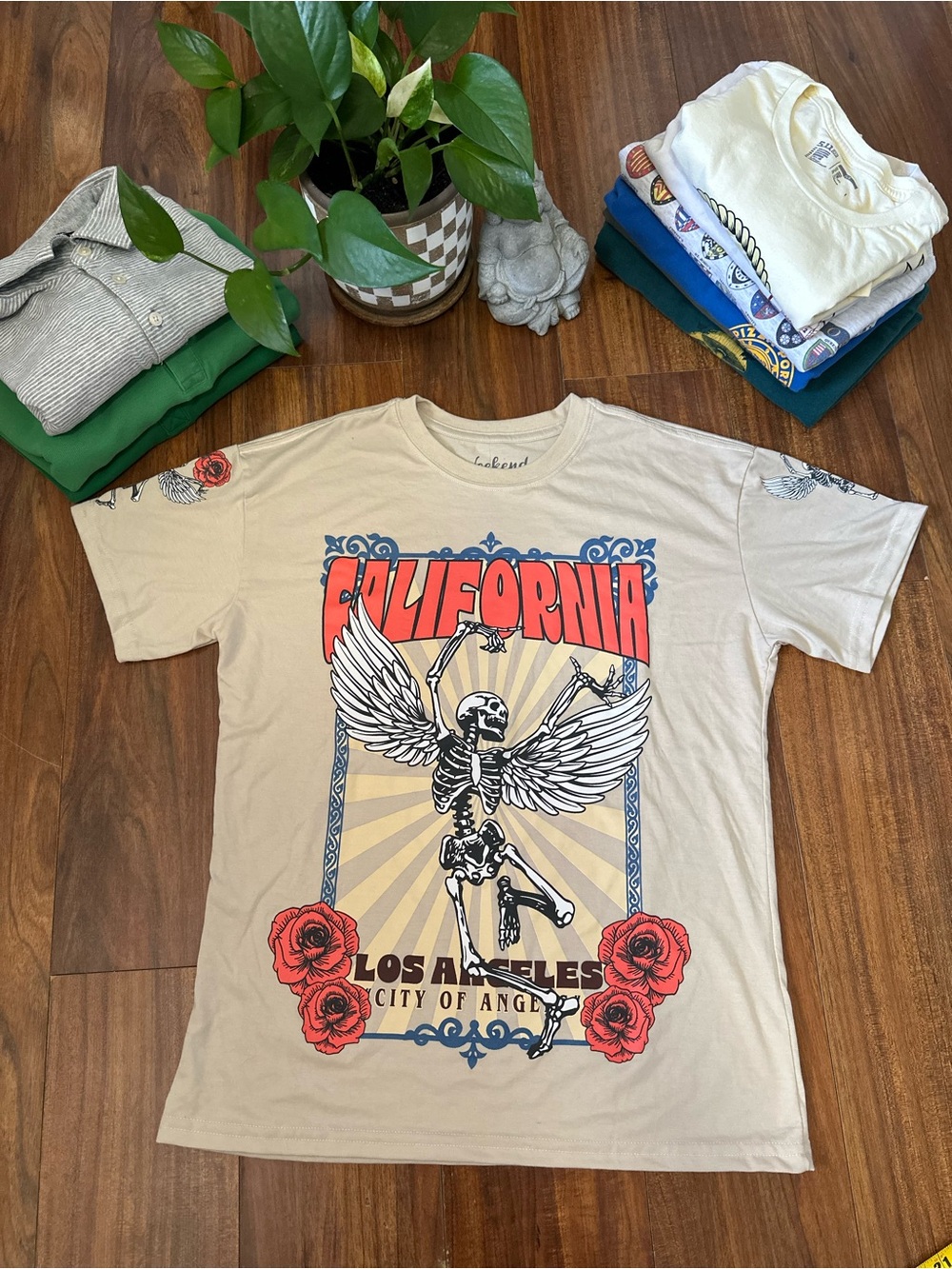 Weekend Warriors Los Angeles Winged Skeleton Graphic T-Shirt Beige - Size S